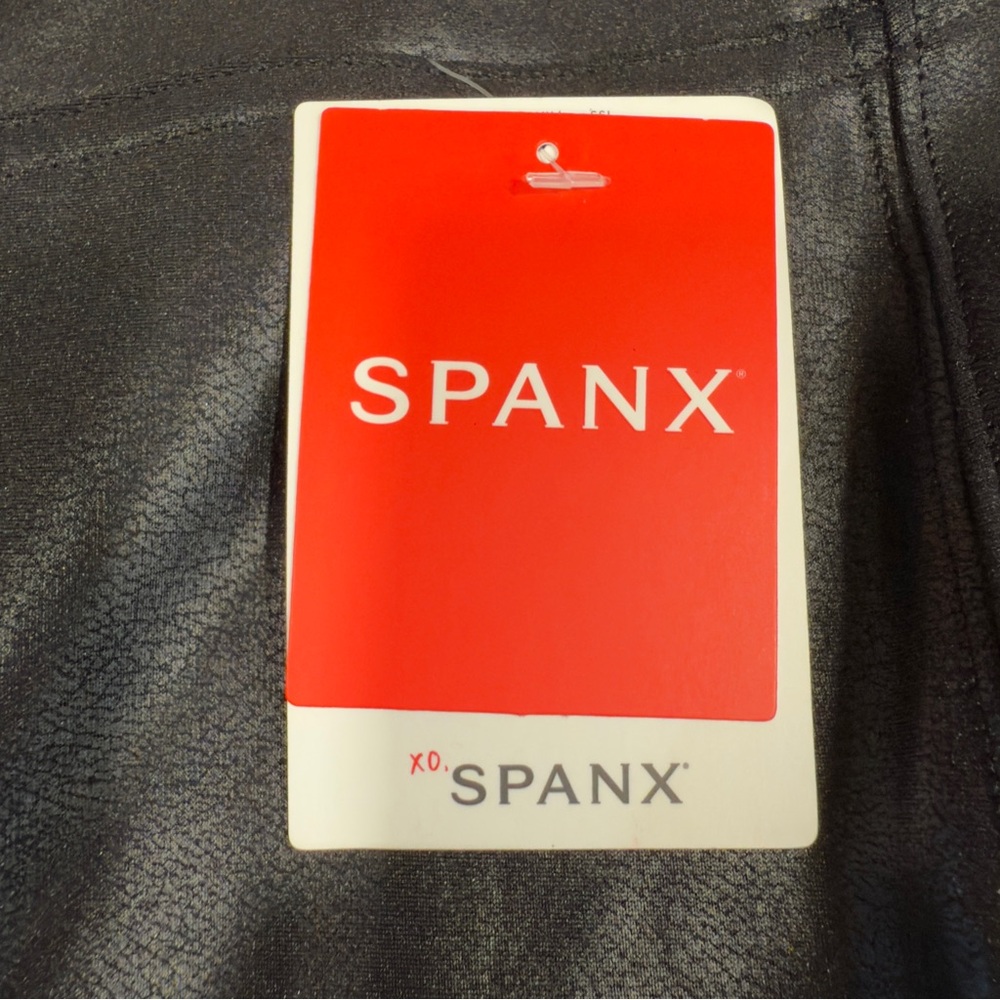 Spanx Women's Faux Leather Leggings Black Size 1X New NWT Slimming Pants‎ - Picture 4 of 13